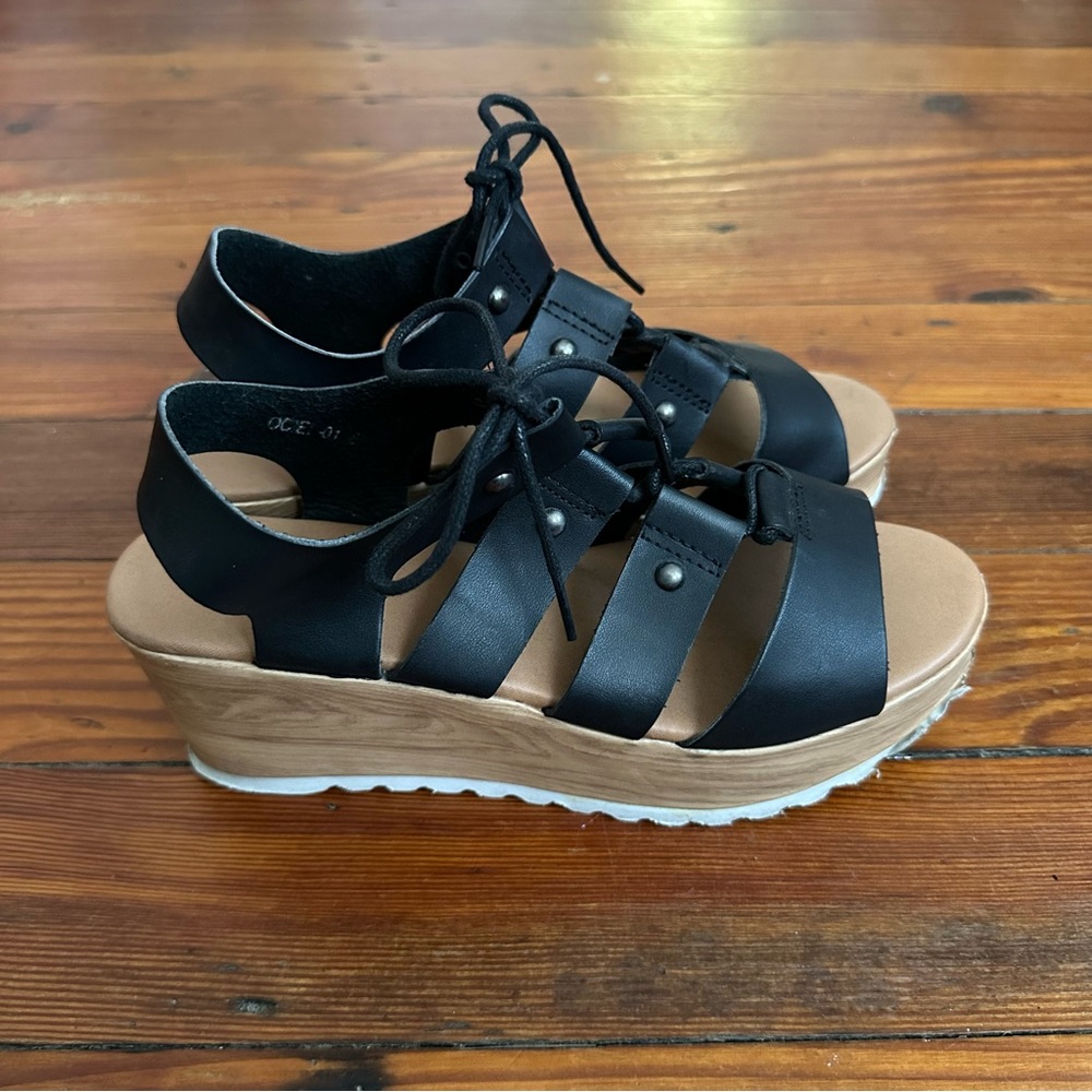 Pazzle lightweight gladiator platform sandal 8